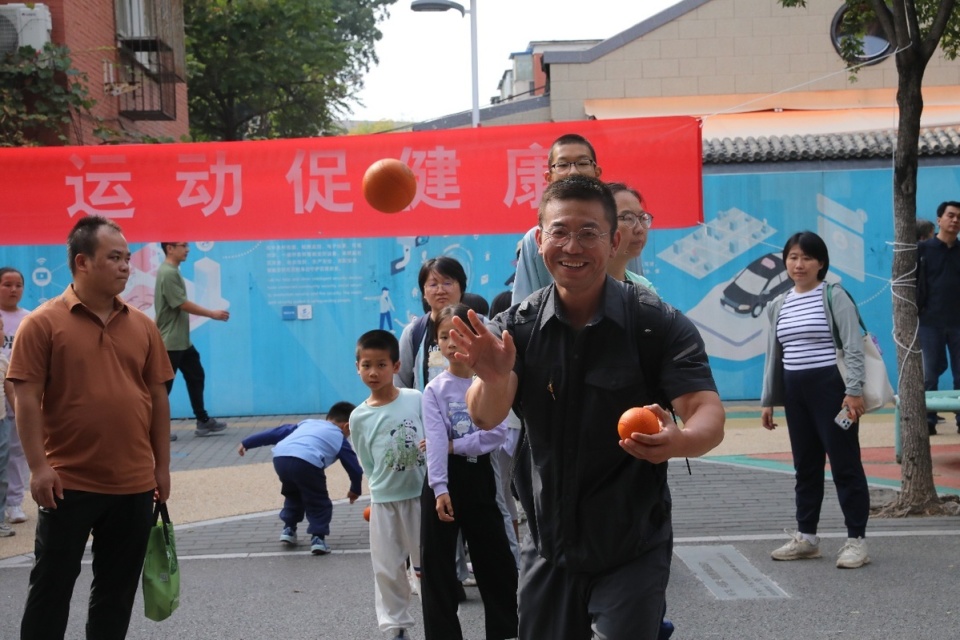 Ooufq, BstR, 董智航表示 Ooufq, BstR, 董智航表示